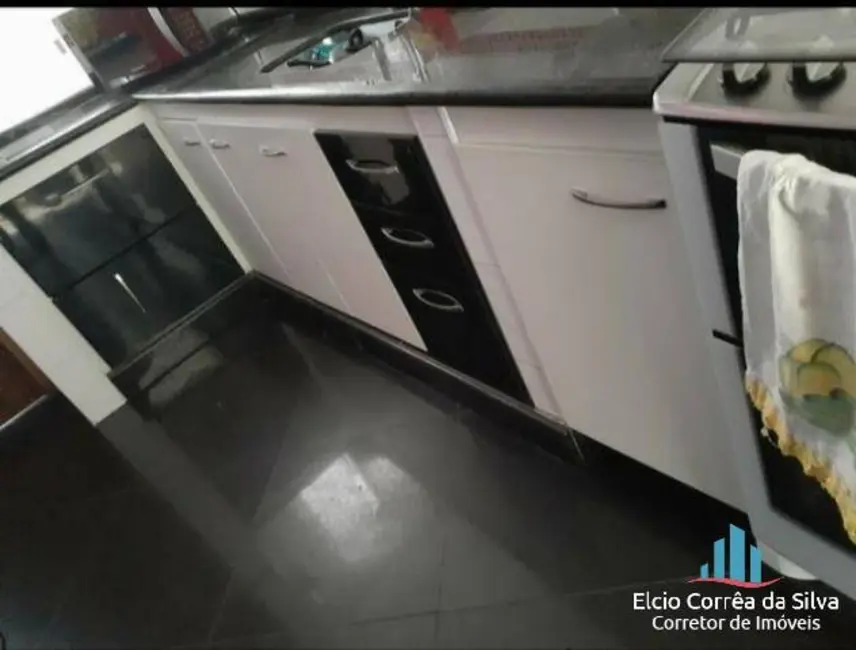 Foto 5 de Casa com 3 quartos à venda, 98m2 em Chico de Paula, Santos - SP