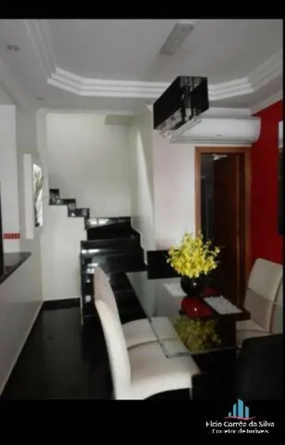 Foto 3 de Casa com 3 quartos à venda, 98m2 em Chico de Paula, Santos - SP