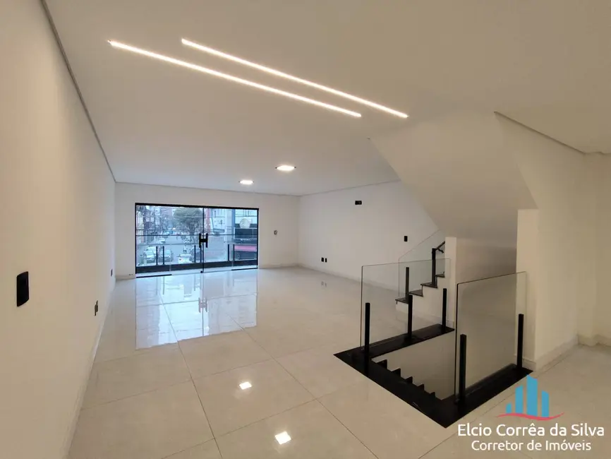 Foto 1 de Casa com 3 quartos à venda, 280m2 em Embaré, Santos - SP
