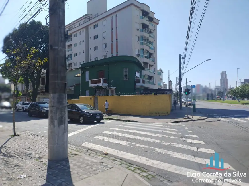 Foto 2 de Casa com 4 quartos para alugar, 200m2 em Campo Grande, Santos - SP