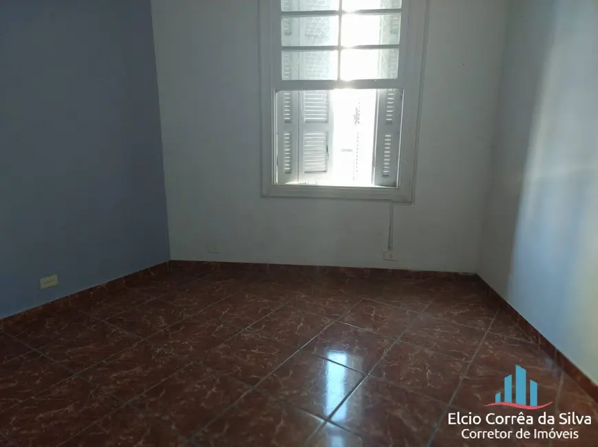 Casa com 4 quartos para alugar, 200m2 em Campo Grande, Santos - SP - imagem 6 Foto 6 de Casa com 4 quartos para alugar, 200m2 em Campo Grande, Santos - SP