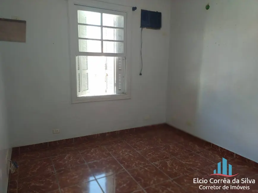 Casa com 4 quartos para alugar, 200m2 em Campo Grande, Santos - SP - imagem 7 Foto 7 de Casa com 4 quartos para alugar, 200m2 em Campo Grande, Santos - SP