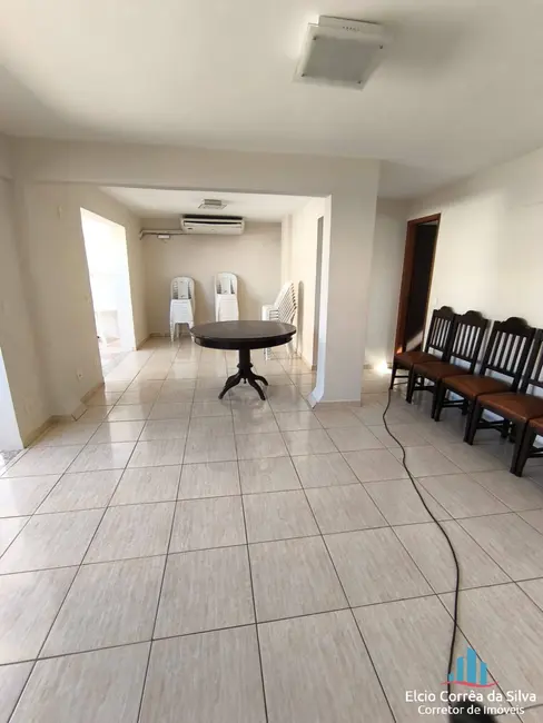 Apartamento com 4 quartos para alugar, 200m2 em Ponta da Praia, Santos - SP - imagem 3 Foto 3 de Apartamento com 4 quartos para alugar, 200m2 em Ponta da Praia, Santos - SP