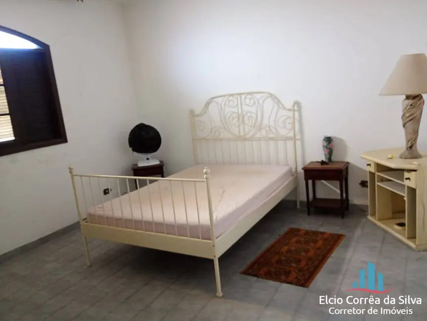 Foto 3 de Casa com 3 quartos à venda, 180m2 em Parque Bitaru, Sao Vicente - SP