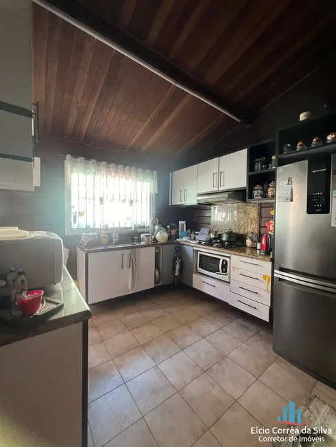 Casa com 3 quartos à venda, 196m2 em Itanhaem - SP - imagem 9 Foto 9 de Casa com 3 quartos à venda, 196m2 em Itanhaem - SP