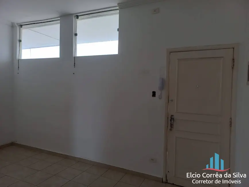 Foto 1 de Apartamento com 2 quartos para alugar, 70m2 em Gonzaga, Santos - SP