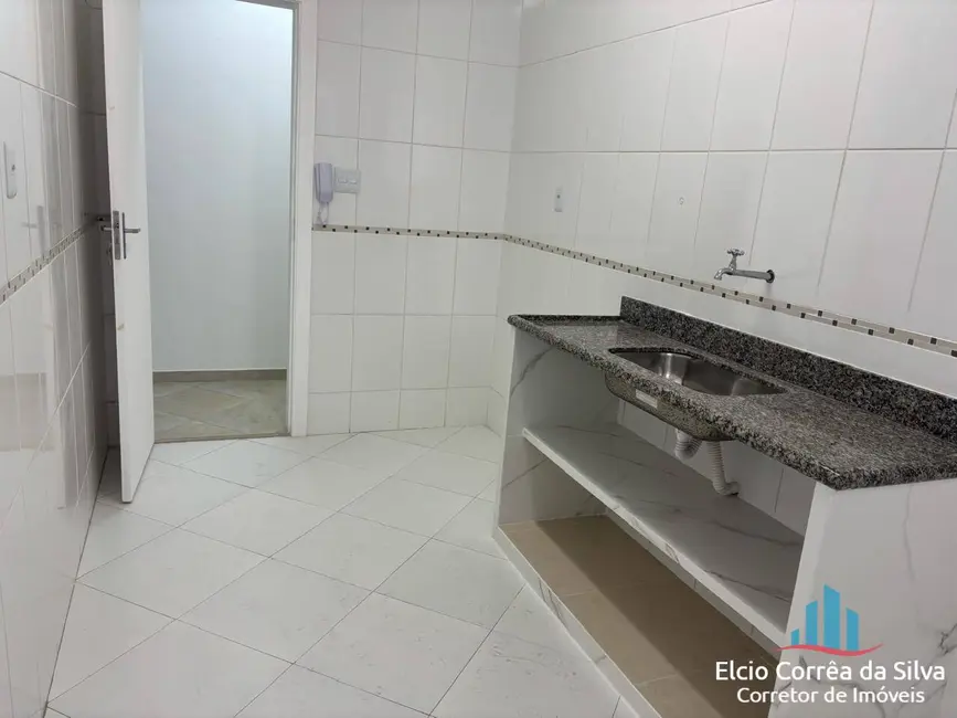 Foto 3 de Apartamento com 2 quartos para alugar, 70m2 em Vila Mathias, Santos - SP
