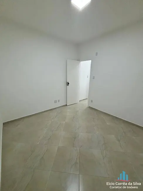 Foto 8 de Apartamento com 2 quartos para alugar, 70m2 em Vila Mathias, Santos - SP