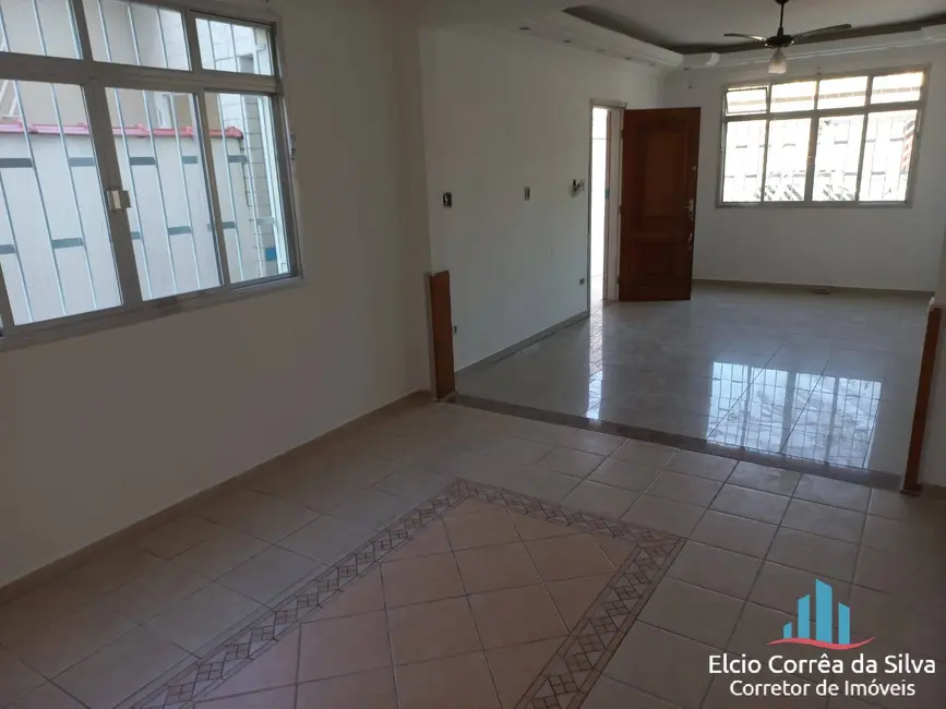 Foto 2 de Casa com 3 quartos à venda, 121m2 em Vila Valença, Sao Vicente - SP