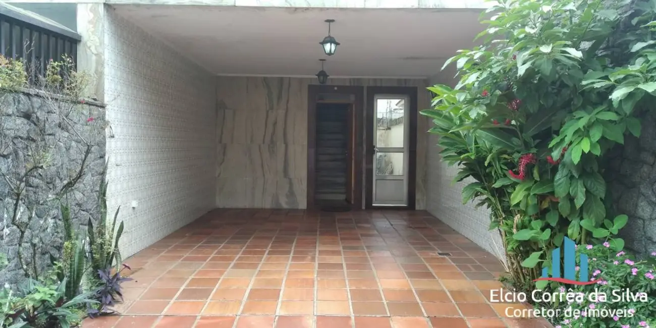 Casa com 4 quartos à venda, 230m2 em Boqueirão, Santos - SP - imagem 5 Foto 5 de Casa com 4 quartos à venda, 230m2 em Boqueirão, Santos - SP