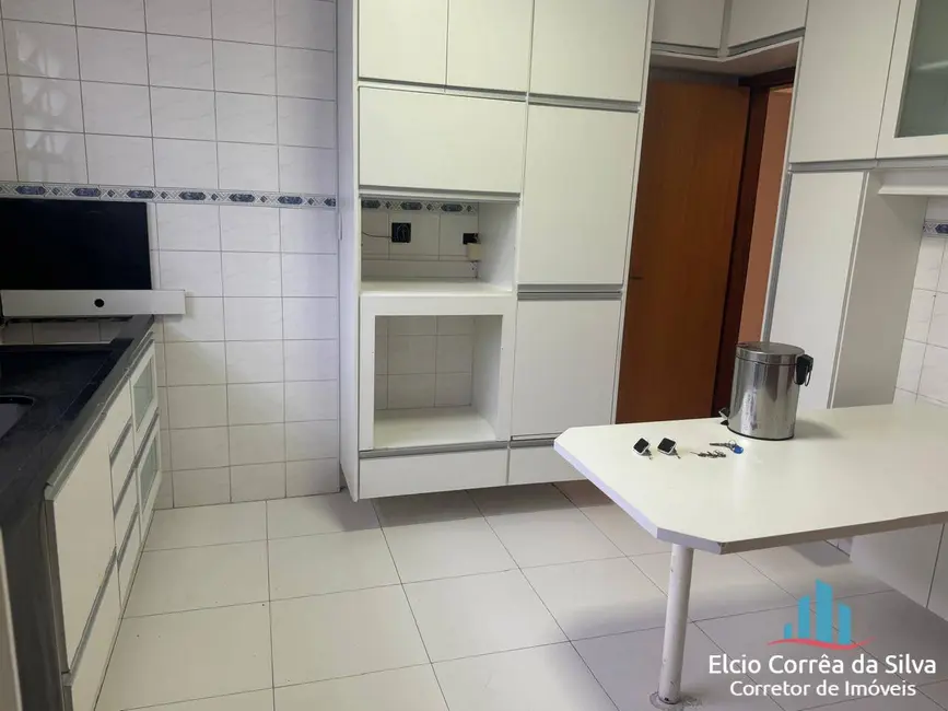 Apartamento com 3 quartos para alugar, 113m2 em Marapé, Santos - SP - imagem 8 Foto 8 de Apartamento com 3 quartos para alugar, 113m2 em Marapé, Santos - SP