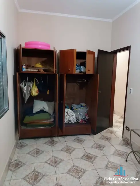 Foto 9 de Casa com 2 quartos à venda, 167m2 em Maracanã, Praia Grande - SP