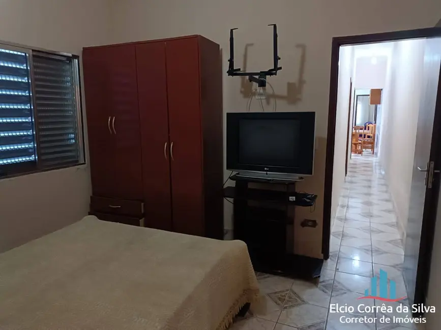 Foto 5 de Casa com 2 quartos à venda, 167m2 em Maracanã, Praia Grande - SP