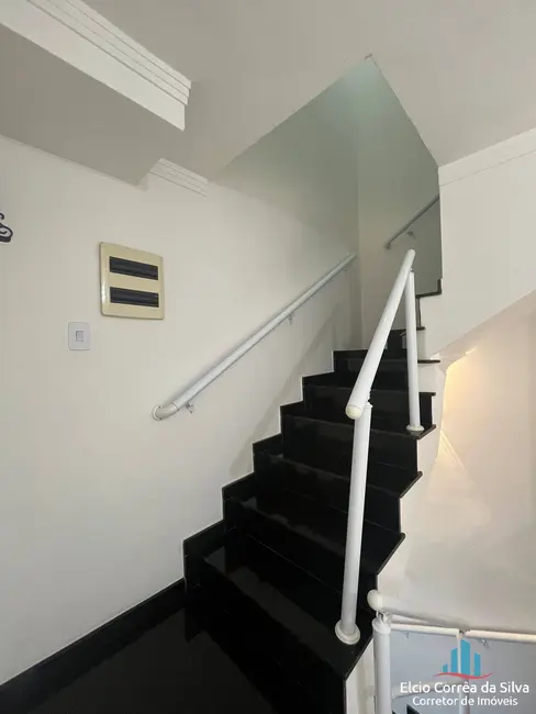 Casa com 2 quartos à venda, 85m2 em São Jorge, Santos - SP - imagem 5 Foto 5 de Casa com 2 quartos à venda, 85m2 em São Jorge, Santos - SP