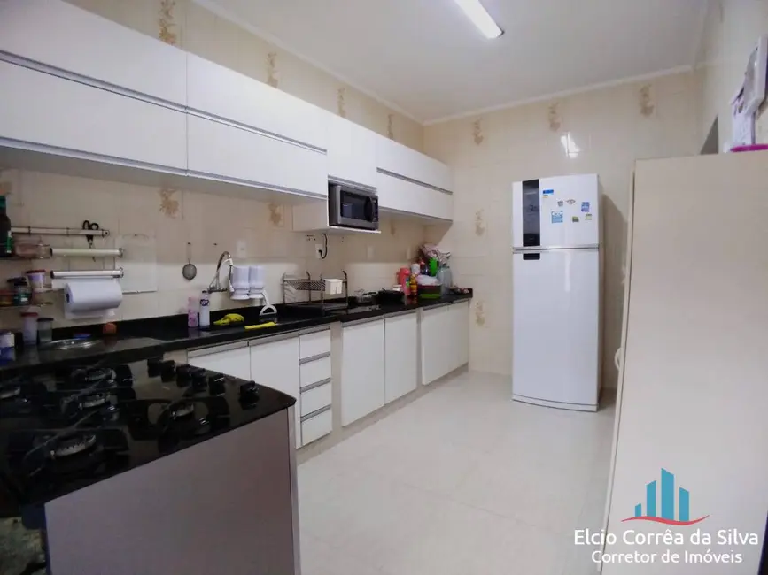 Casa com 3 quartos à venda, 85m2 em Macuco, Santos - SP - imagem 6 Foto 6 de Casa com 3 quartos à venda, 85m2 em Macuco, Santos - SP