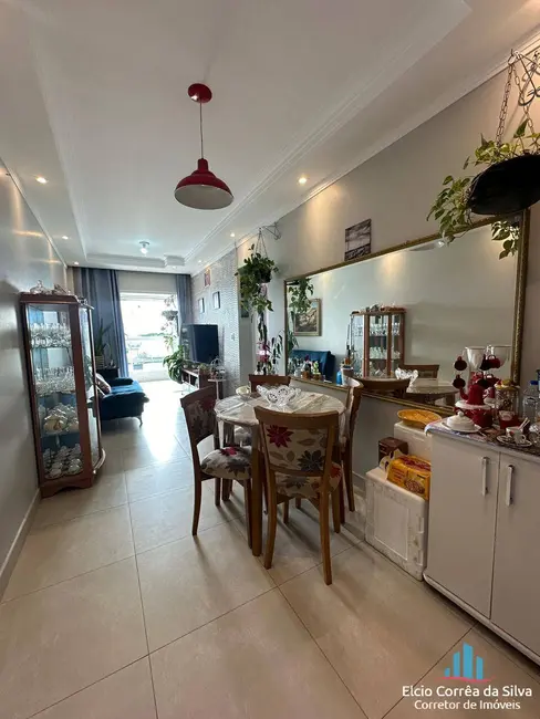 Apartamento com 2 quartos à venda, 64m2 em Canto do Forte, Praia Grande - SP - imagem 5 Foto 5 de Apartamento com 2 quartos à venda, 64m2 em Canto do Forte, Praia Grande - SP