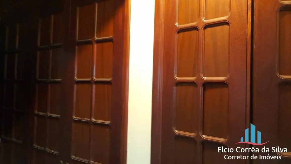 Apartamento com 4 quartos para alugar, 250m2 em Boqueirão, Santos - SP - imagem 7 Foto 7 de Apartamento com 4 quartos para alugar, 250m2 em Boqueirão, Santos - SP