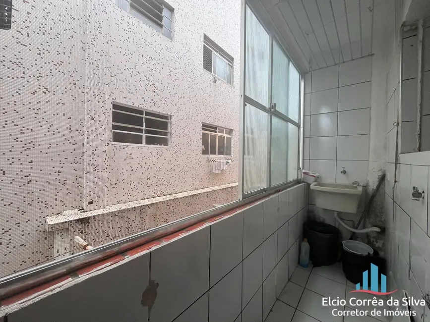 Foto 8 de Apartamento com 2 quartos à venda, 75m2 em Gonzaga, Santos - SP