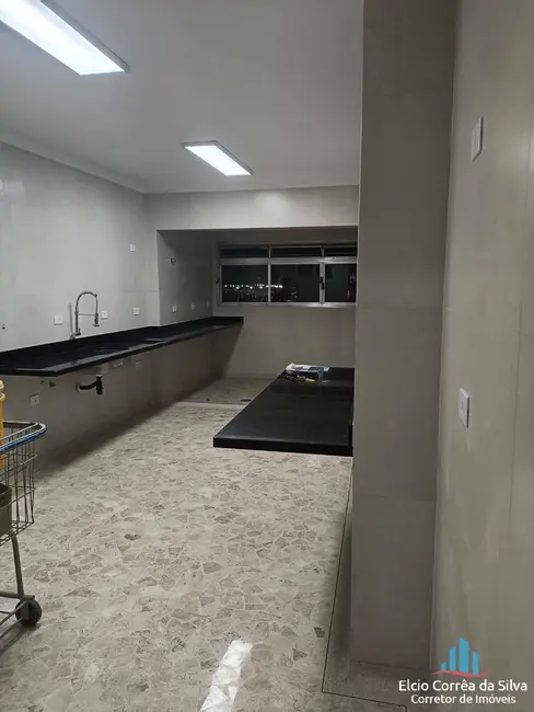 Foto 9 de Apartamento com 4 quartos à venda, 200m2 em Ponta da Praia, Santos - SP