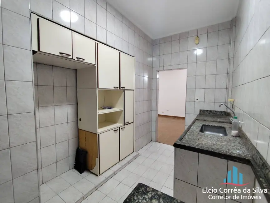 Apartamento com 3 quartos para alugar, 90m2 em Gonzaga, Santos - SP - imagem 6 Foto 6 de Apartamento com 3 quartos para alugar, 90m2 em Gonzaga, Santos - SP