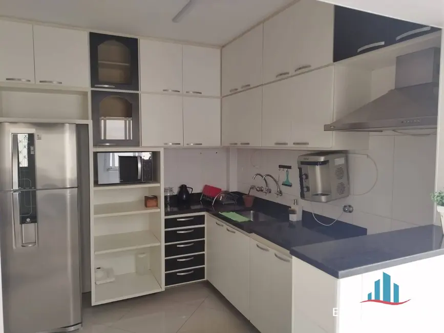 Foto 9 de Apartamento com 3 quartos à venda, 194m2 em Gonzaga, Santos - SP