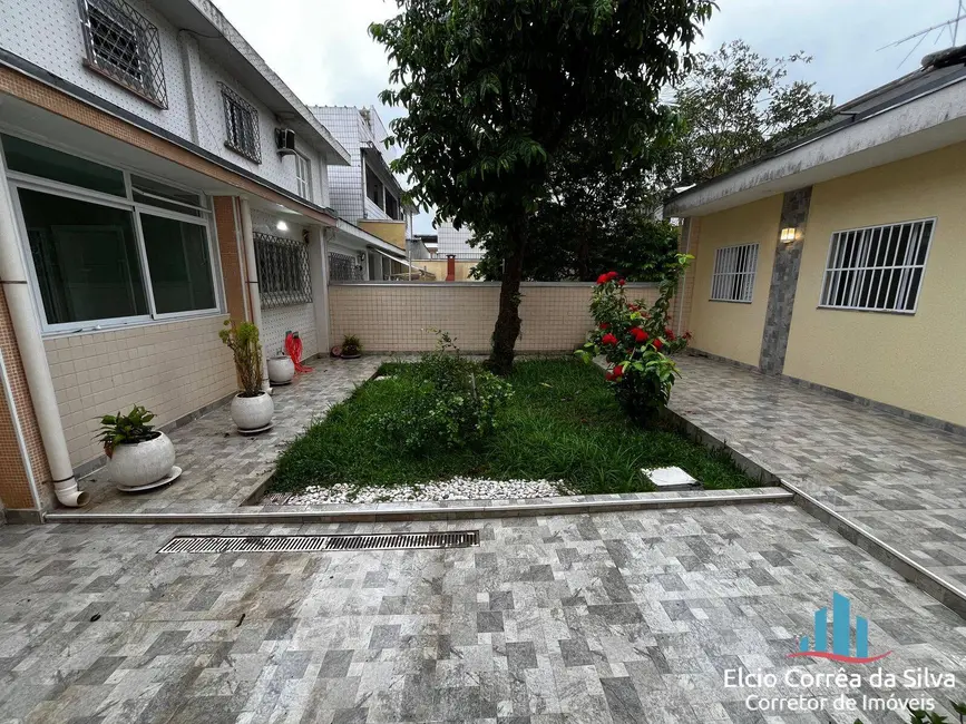 Foto 2 de Casa com 3 quartos para alugar, 236m2 em Embaré, Santos - SP