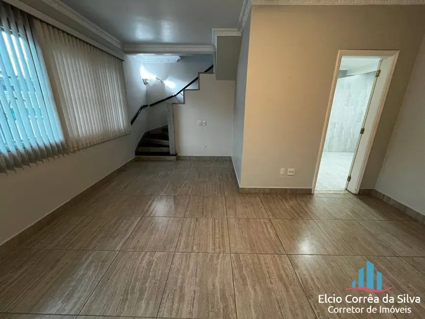 Foto 6 de Casa com 3 quartos para alugar, 236m2 em Embaré, Santos - SP