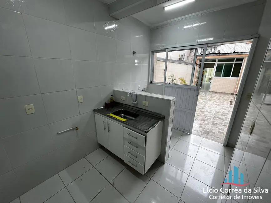 Foto 9 de Casa com 3 quartos para alugar, 236m2 em Embaré, Santos - SP