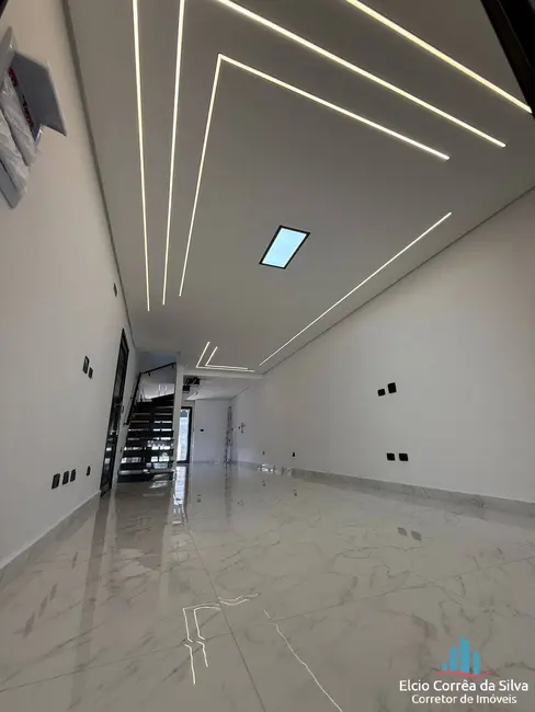 Foto 3 de Casa com 4 quartos à venda, 204m2 em Boqueirão, Praia Grande - SP