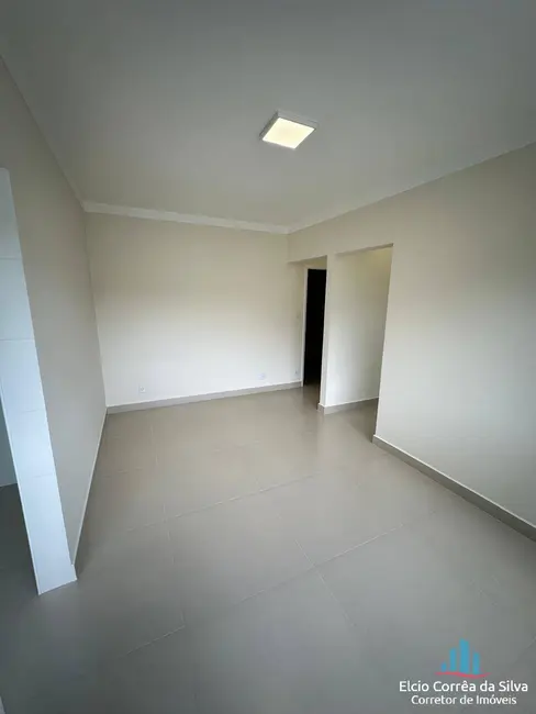 Apartamento com 1 quarto à venda, 49m2 em Vila Mathias, Santos - SP - imagem 3 Foto 3 de Apartamento com 1 quarto à venda, 49m2 em Vila Mathias, Santos - SP