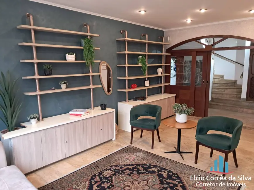 Casa com 4 quartos para alugar, 200m2 em Gonzaga, Santos - SP - imagem 9 Foto 9 de Casa com 4 quartos para alugar, 200m2 em Gonzaga, Santos - SP