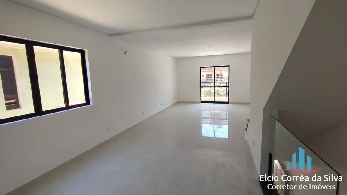 Foto 3 de Casa com 3 quartos à venda, 220m2 em Embaré, Santos - SP