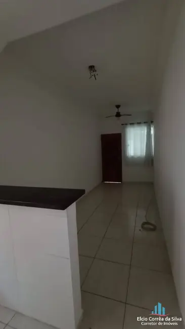 Foto 1 de Casa com 3 quartos à venda, 75m2 em Marapé, Santos - SP