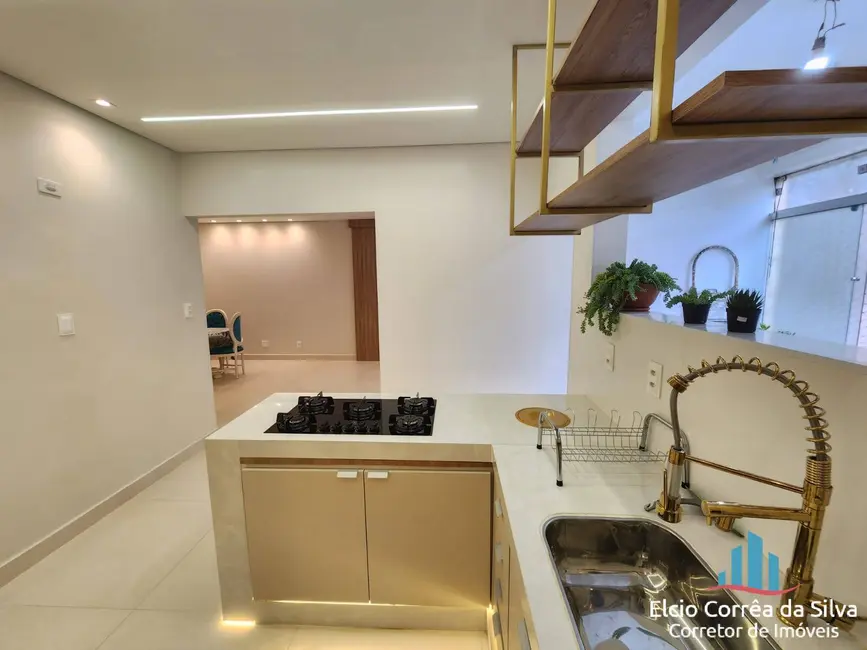 Foto 5 de Apartamento com 2 quartos à venda, 83m2 em Ponta da Praia, Santos - SP