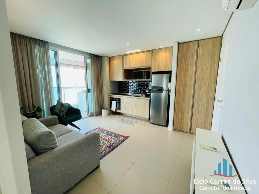 Foto 3 de Apartamento com 2 quartos para alugar, 60m2 em Gonzaga, Santos - SP