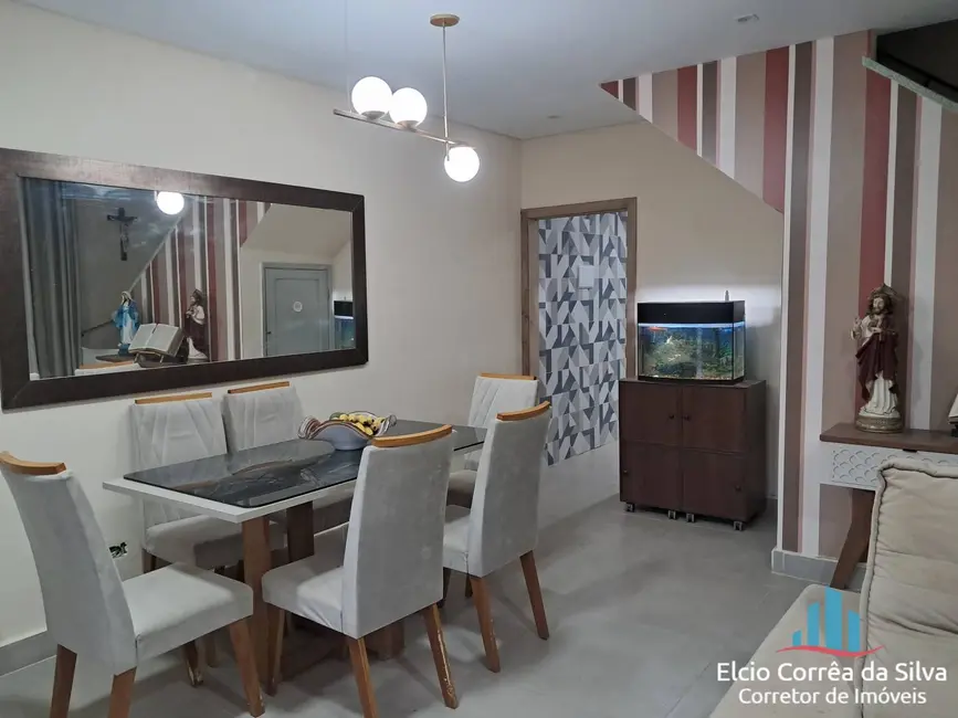 Foto 2 de Casa com 3 quartos à venda, 150m2 em Embaré, Santos - SP