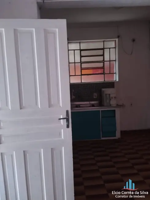 Foto 6 de Casa com 10 quartos para alugar, 500m2 em Encruzilhada, Santos - SP