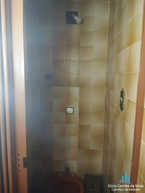 Foto 8 de Casa com 10 quartos para alugar, 500m2 em Encruzilhada, Santos - SP