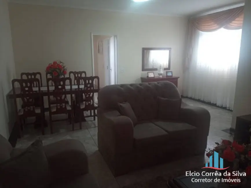 Foto 1 de Casa com 4 quartos à venda, 225m2 em Vila São Jorge, Sao Vicente - SP