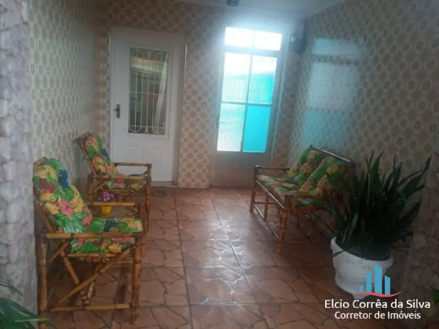 Foto 8 de Casa com 4 quartos à venda, 225m2 em Vila São Jorge, Sao Vicente - SP