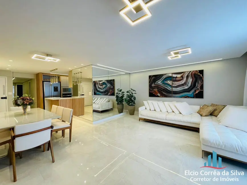 Foto 2 de Apartamento com 3 quartos para alugar, 147m2 em Gonzaga, Santos - SP