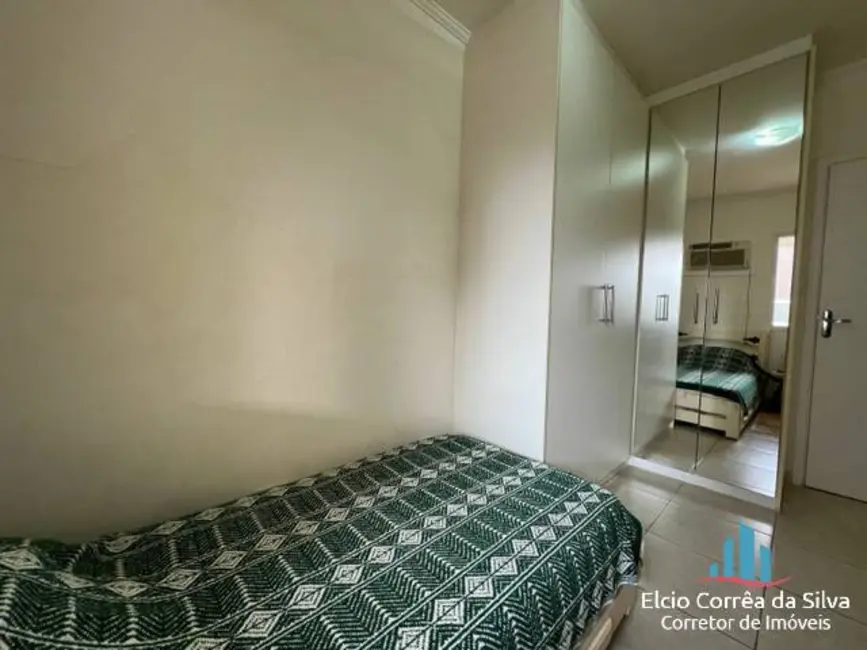 Foto 8 de Apartamento com 3 quartos à venda, 303m2 em Gonzaga, Santos - SP