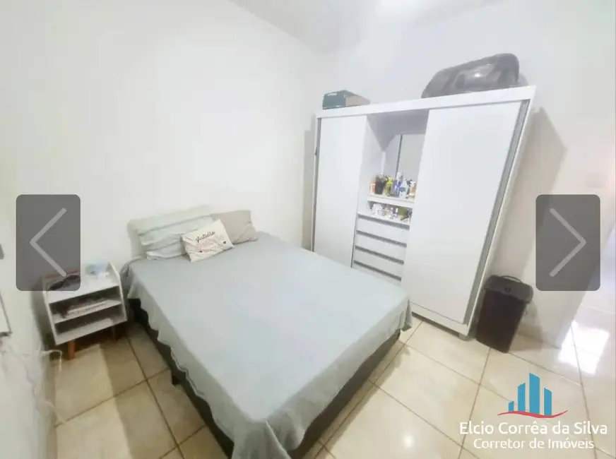 Foto 8 de Casa com 2 quartos à venda, 78m2 em Vila Mathias, Santos - SP