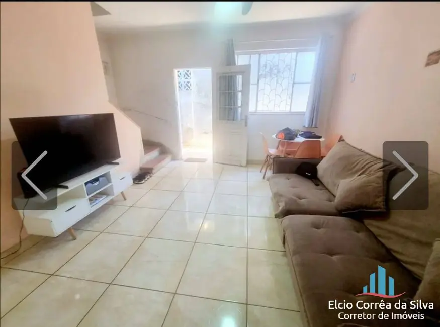 Foto 1 de Casa com 2 quartos à venda, 78m2 em Vila Mathias, Santos - SP