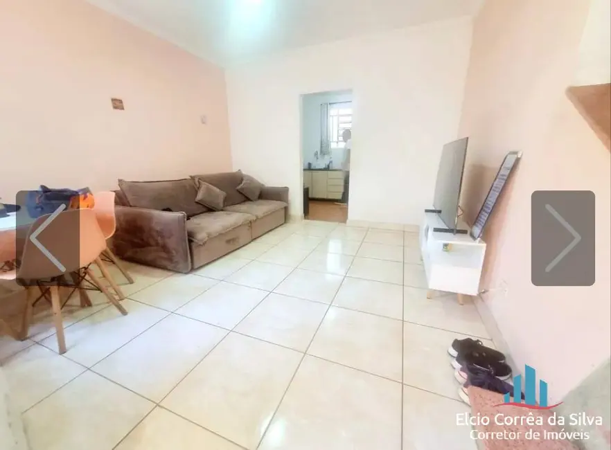 Foto 2 de Casa com 2 quartos à venda, 78m2 em Vila Mathias, Santos - SP