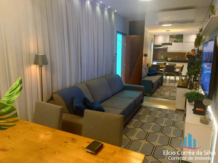 Foto 1 de Casa com 2 quartos à venda, 65m2 em Jabaquara, Santos - SP