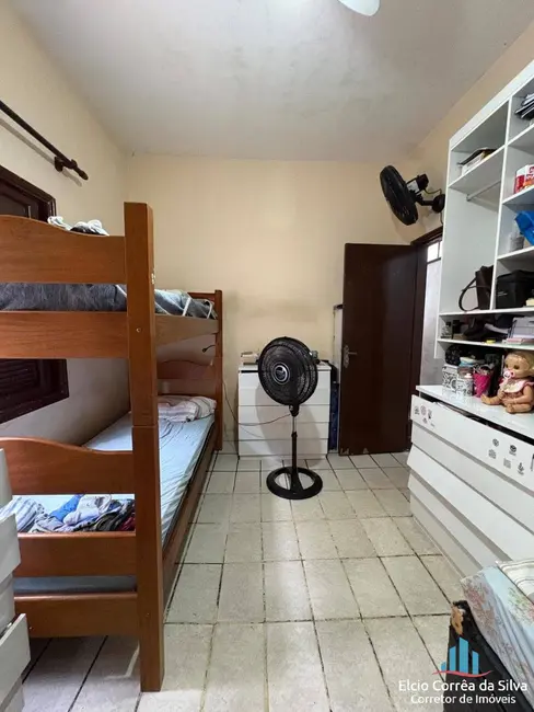 Casa com 2 quartos à venda, 178m2 em Canto do Forte, Praia Grande - SP - imagem 8 Foto 8 de Casa com 2 quartos à venda, 178m2 em Canto do Forte, Praia Grande - SP