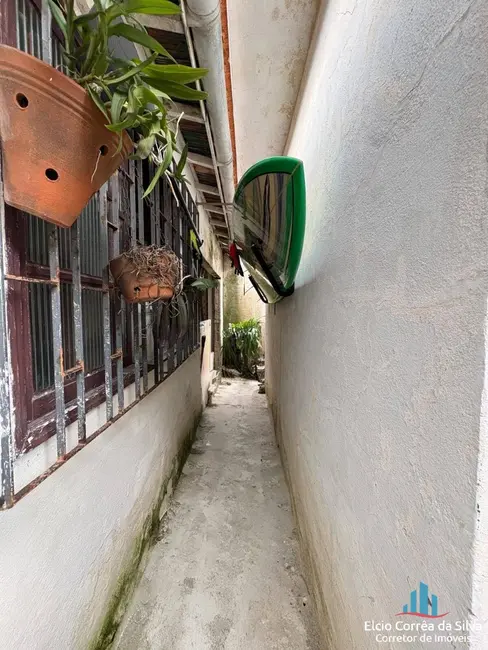 Casa com 2 quartos à venda, 178m2 em Canto do Forte, Praia Grande - SP - imagem 5 Foto 5 de Casa com 2 quartos à venda, 178m2 em Canto do Forte, Praia Grande - SP