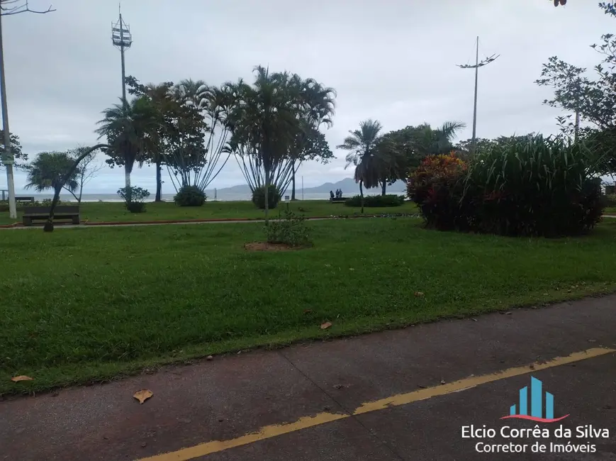 Foto 8 de Apartamento com 1 quarto para alugar, 28m2 em Aparecida, Santos - SP
