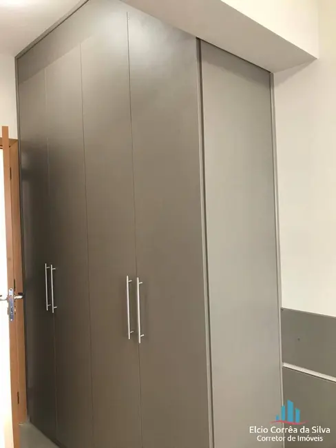 Apartamento com 2 quartos para alugar, 86m2 em Gonzaga, Santos - SP - imagem 6 Foto 6 de Apartamento com 2 quartos para alugar, 86m2 em Gonzaga, Santos - SP